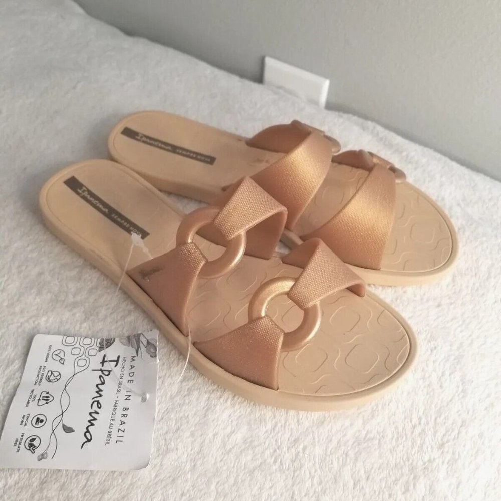NWT Ipanema 26658 Ella Beige Gold Vegan Sandals Size 7